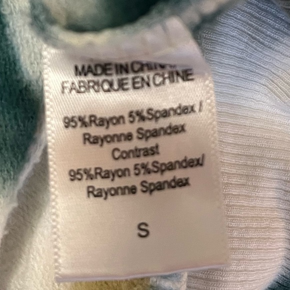 YOUNG, FABULOUS & BROKE CORALINE SWEATSHIRT SMALL BNWT - Picture 5 of 6